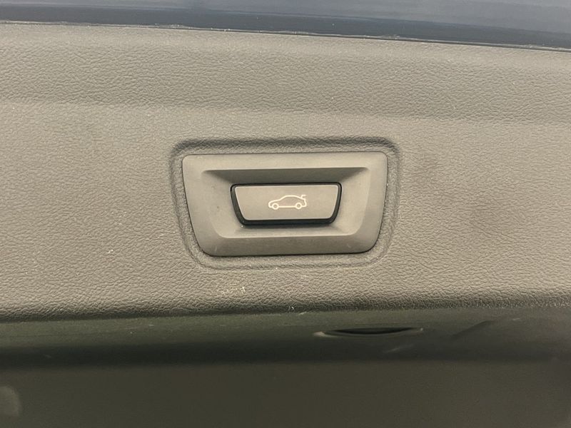 BMW i4 bild 30