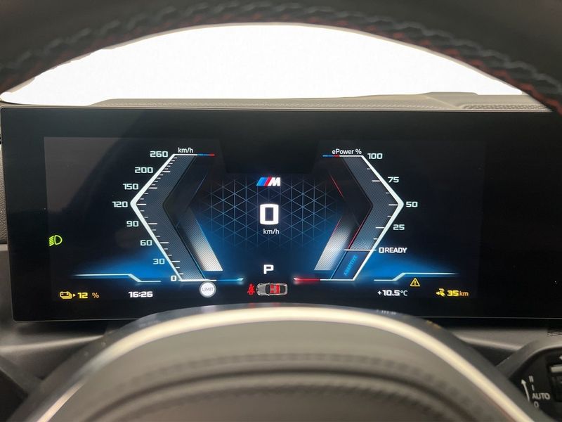 BMW i4 bild 17