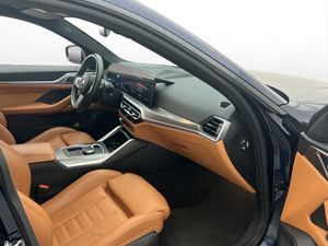 BMW i4 bild 26