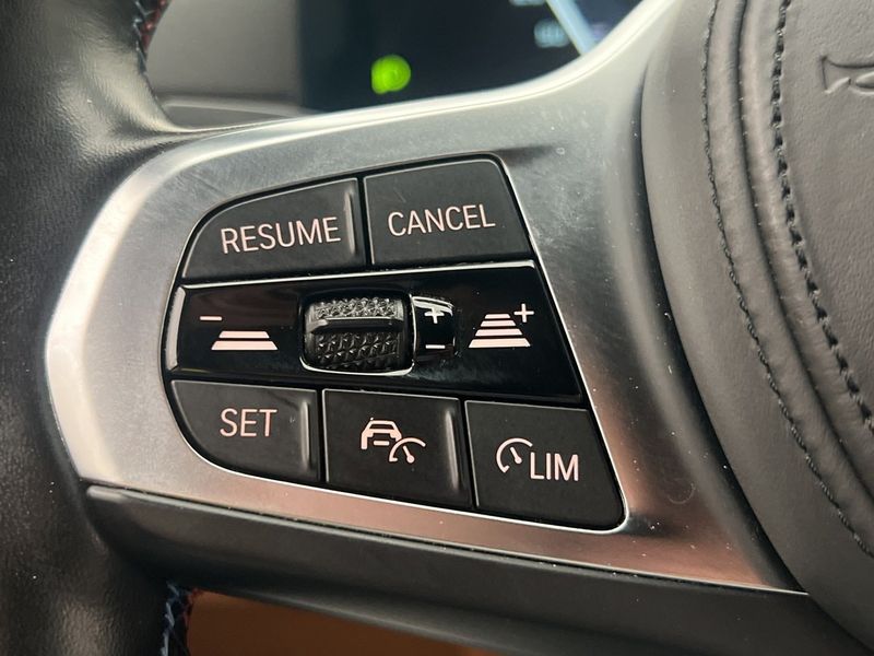 BMW i4 bild 16