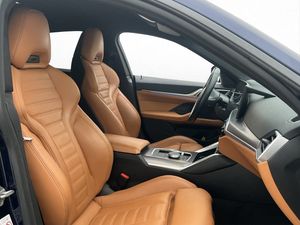 BMW i4 bild 27