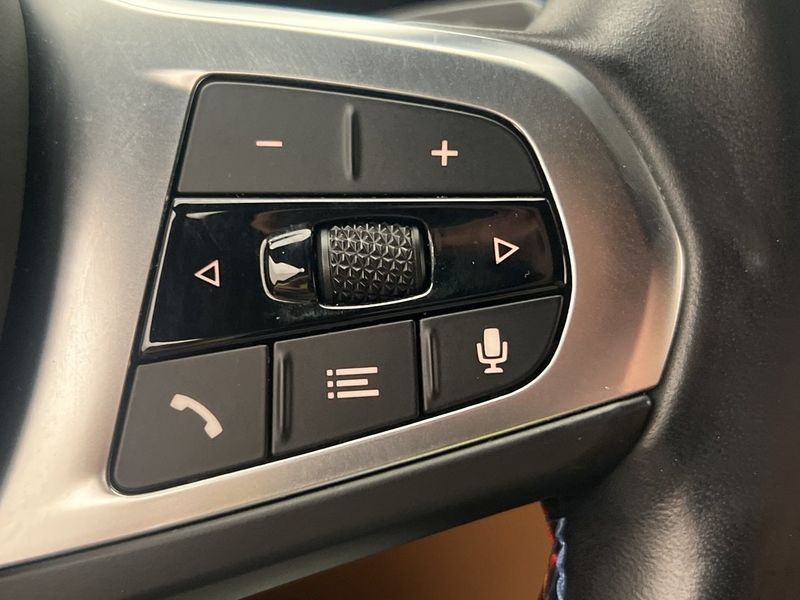 BMW i4 bild 18