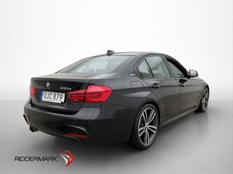 BMW 330 bild 8