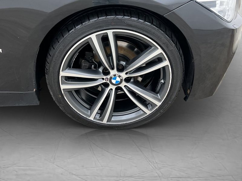 BMW 330 bild 33