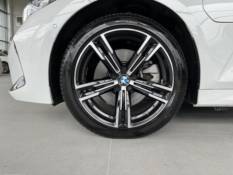 BMW 330 bild 4