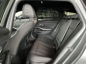 BMW 320 bild 11