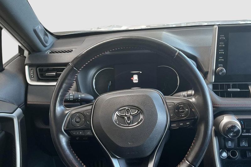 Toyota RAV4 bild 11