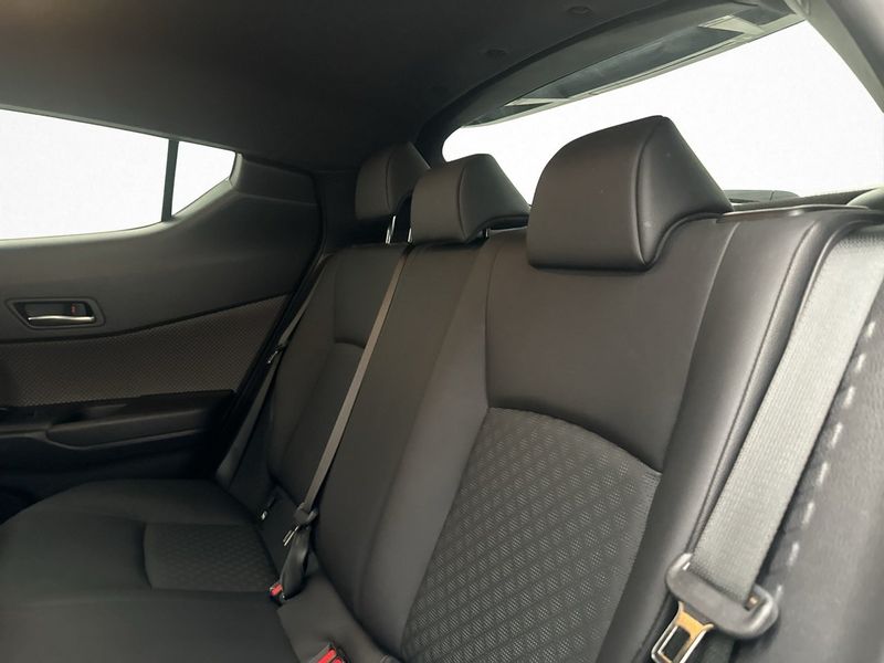 Toyota C-HR bild 30