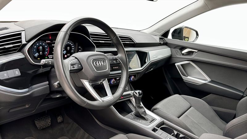 Audi Q3 bild 8