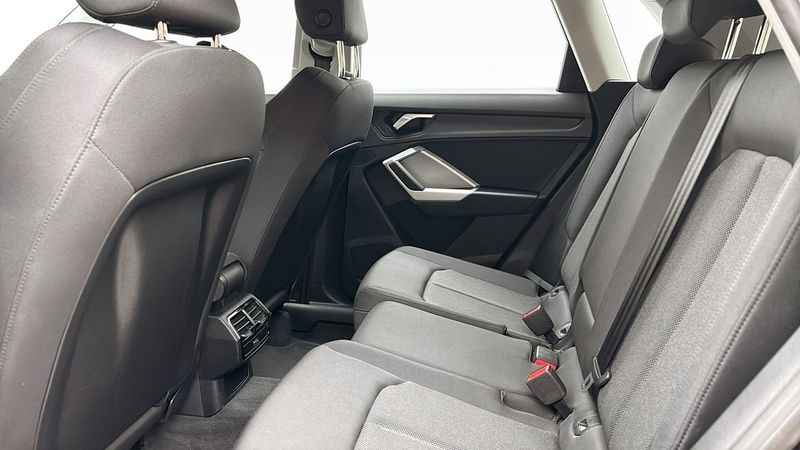 Audi Q3 bild 15