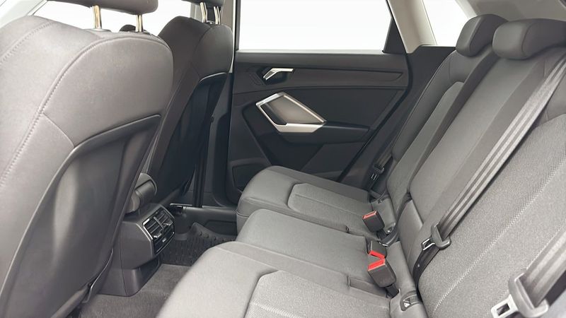Audi Q3 bild 14