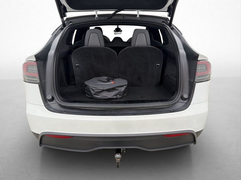 Tesla Model X bild 20