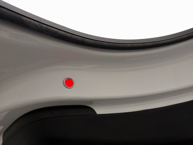 Tesla Model X bild 36