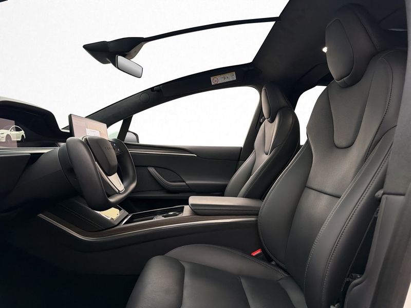 Tesla Model X bild 14