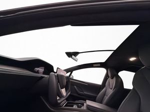 Tesla Model X bild 16