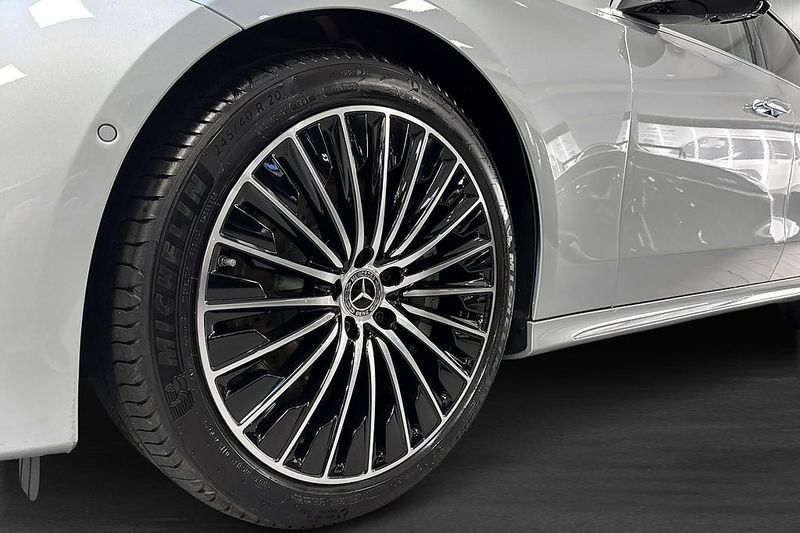 Mercedes E300 bild 5