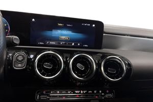 Mercedes CLA200 bild 15