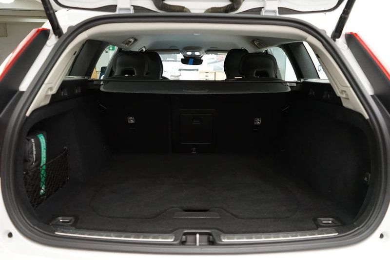 Volvo V60 bild 8