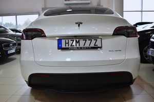 Tesla Model Y bild 4