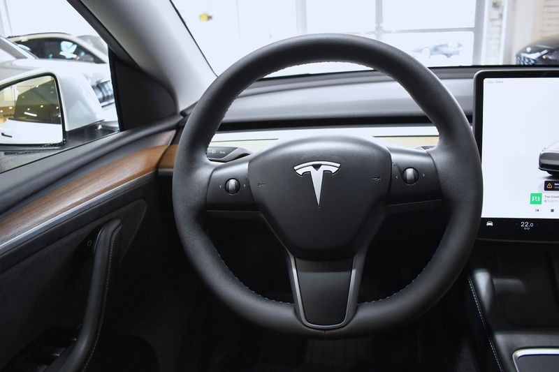 Tesla Model Y bild 11
