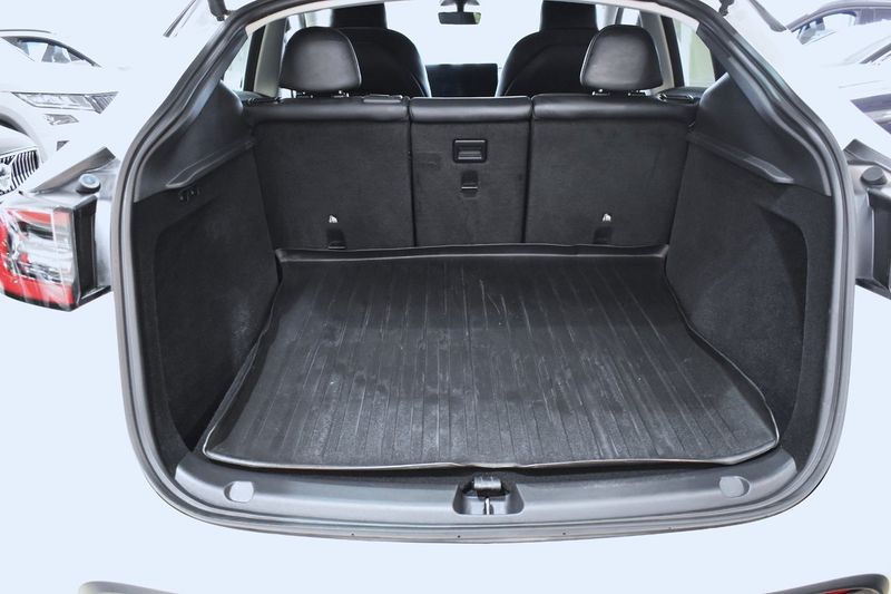 Tesla Model Y bild 5