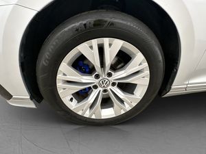 Volkswagen Passat bild 32
