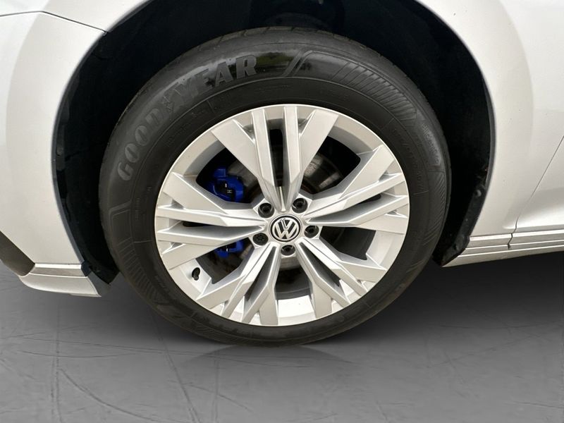 Volkswagen Passat bild 32