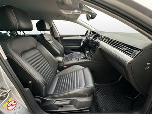 Volkswagen Passat bild 12