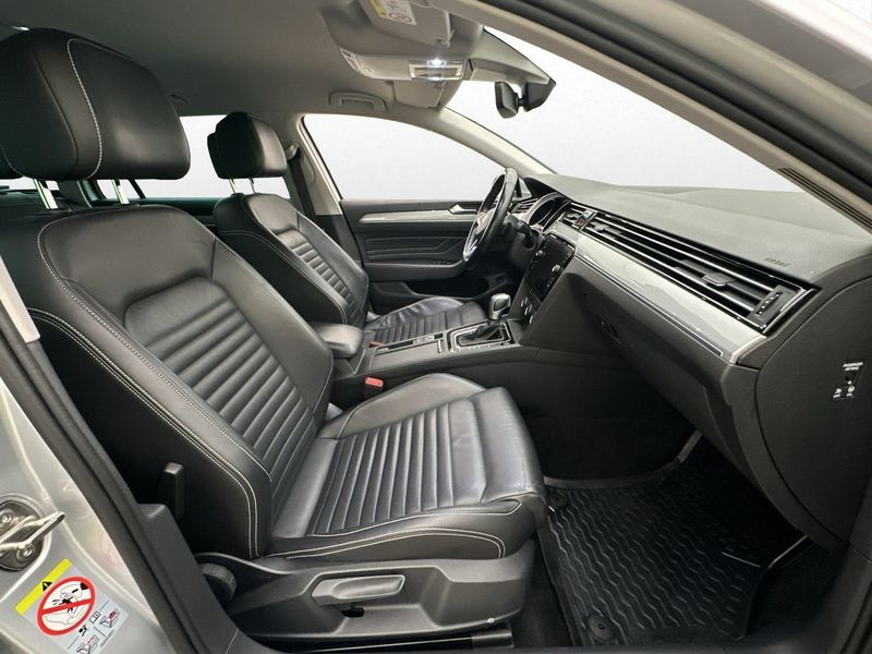 Volkswagen Passat bild 12