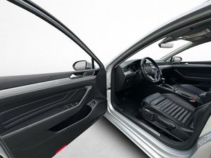 Volkswagen Passat bild 17