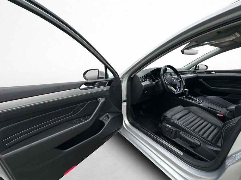 Volkswagen Passat bild 17