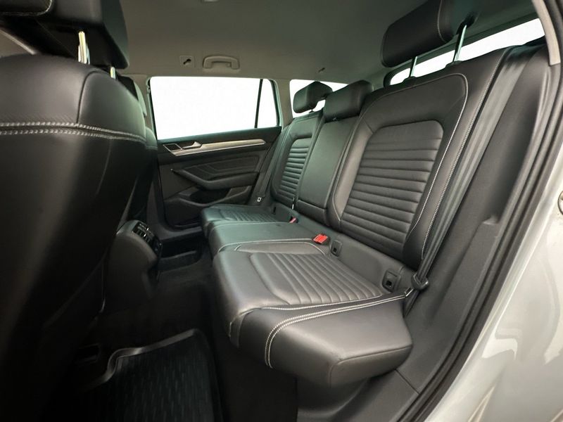 Volkswagen Passat bild 14