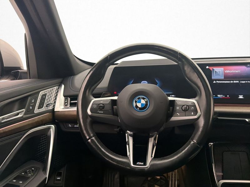 BMW iX1 bild 15