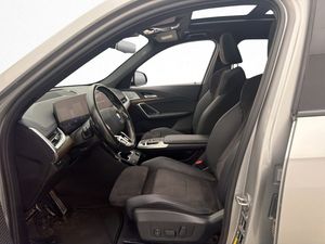 BMW iX1 bild 18