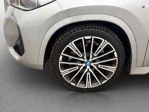 BMW iX1 bild 33