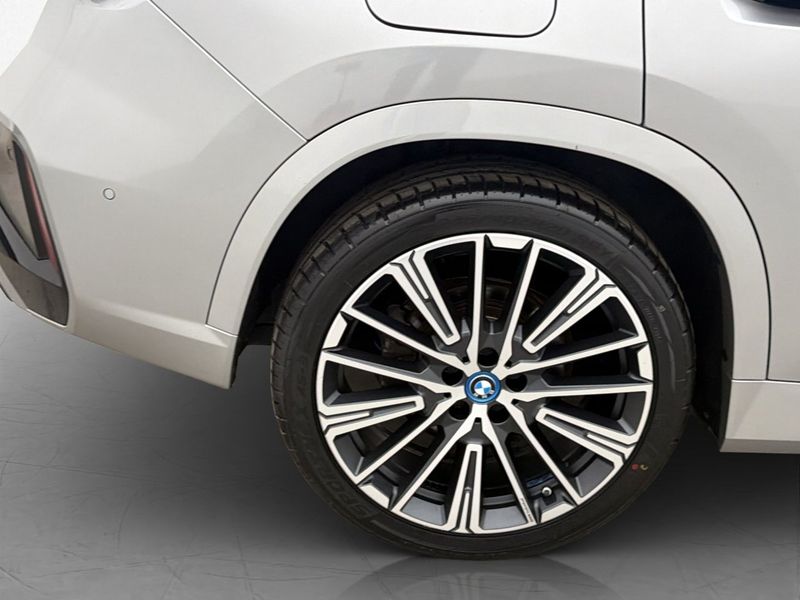BMW iX1 bild 35