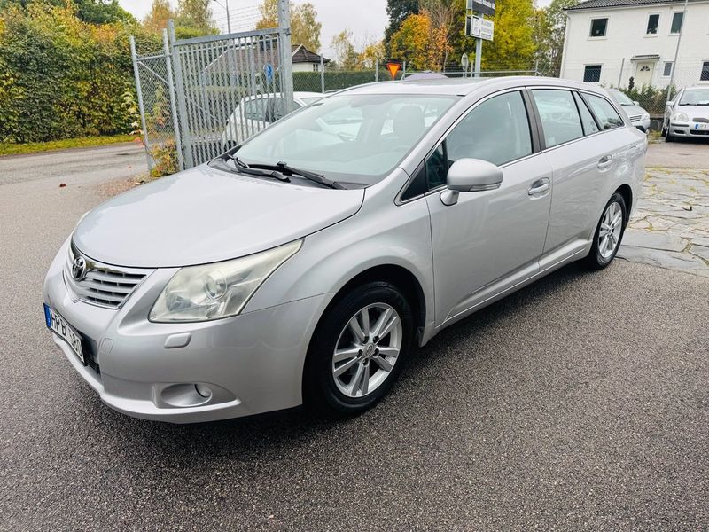 Toyota Avensis bild 9