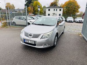 Toyota Avensis bild 2