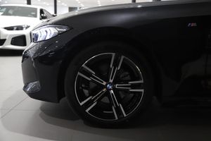 BMW 320 bild 6