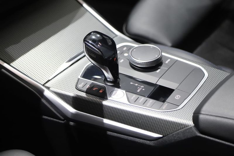 BMW 330 bild 14