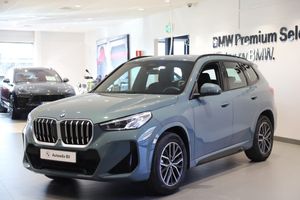 BMW X1 bild 1
