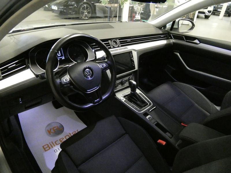 Volkswagen Passat bild 13