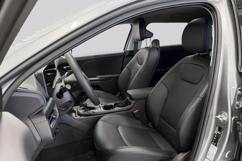 Kia K4 bild 8