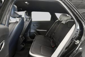 Kia K4 bild 8