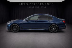 BMW 750 bild 2