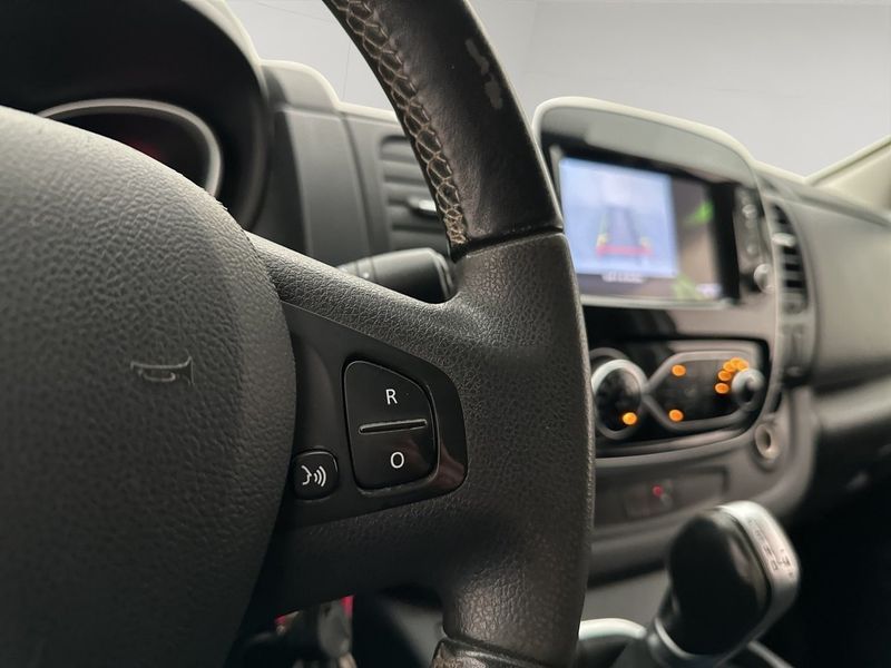 Renault Trafic bild 18