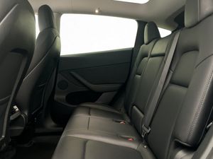 Tesla Model Y bild 15