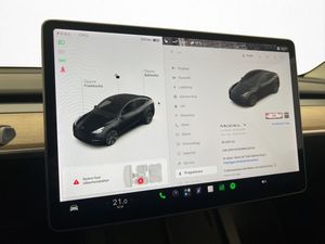 Tesla Model Y bild 23