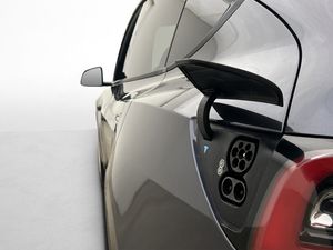 Tesla Model Y bild 29