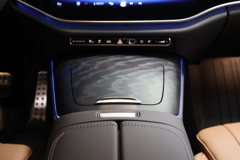 Mercedes E300 bild 16